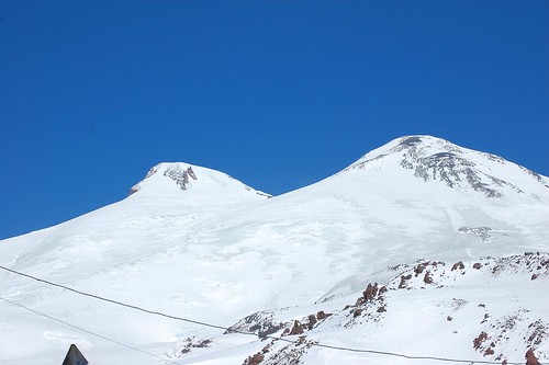 Two Heads of mt. Elbrus 5642m ©  Lev Yakupov