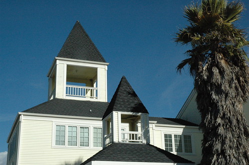 Oyster Point Inn Towers