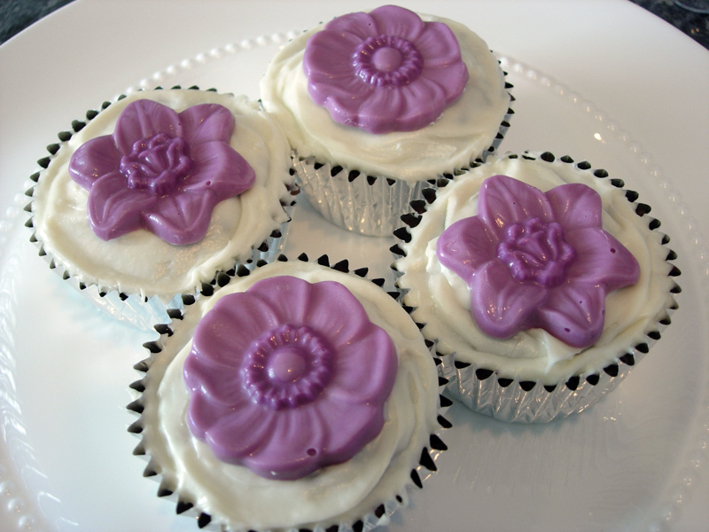 Orchid & Plumeria Candy Flower Cupcakes