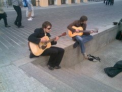 2 Gitaristai