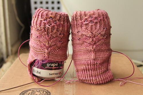 Artichoke socks: wip