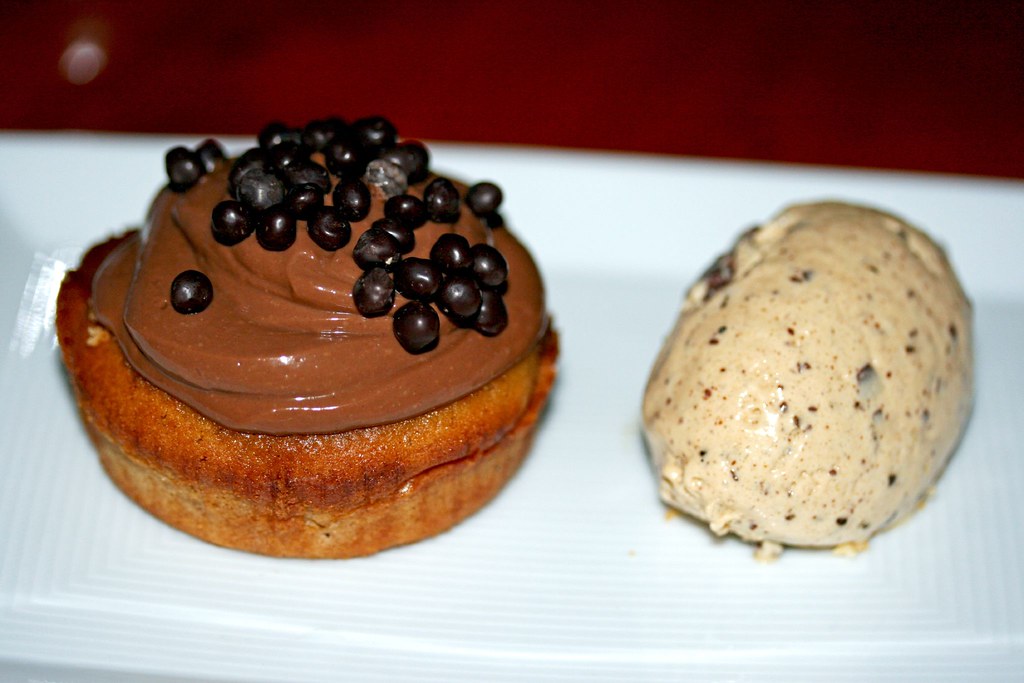 Hazelnut chocolate caviar cupcake with Chocolate chip ice cream