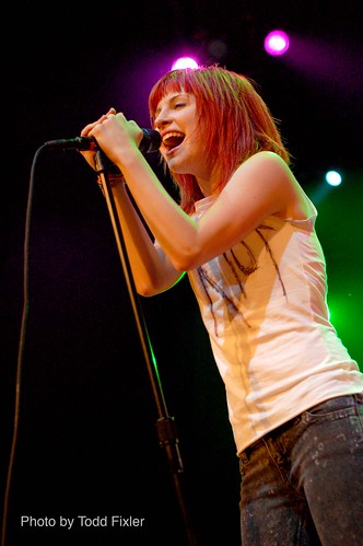 Hayley+williams+paramore+live