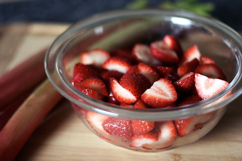Strawberry Rhubarb Ice Cream 