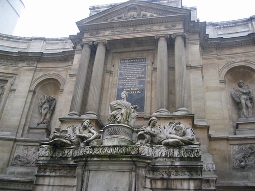 Paris: Musée Maillol: la fontaine des 4 saisons