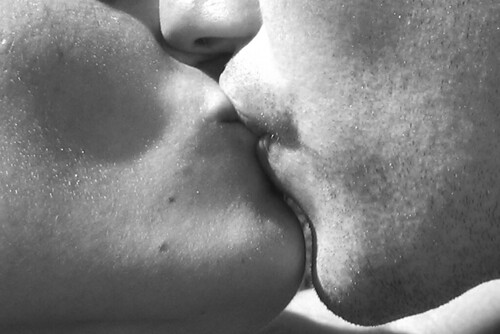 black and white photography kissing. the lack and white kiss