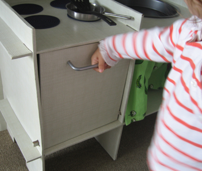 Toy Kitchen (oven closed)