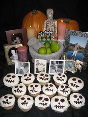 Our Día de los Muertos offering table. (11/01/07)