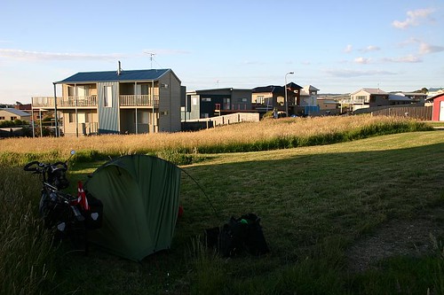 Wild camp in a residential area, Apollo Bay.