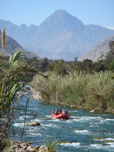 Río Cañete - Lunahuana por Claudia Relayze.