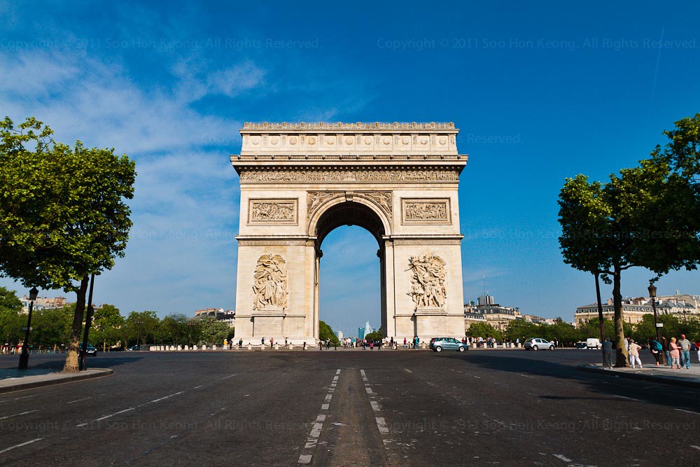 Arc de Triomphe @ Paris, France