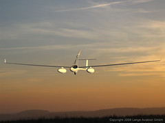 Lange Aviation's Antares DLR-H2 Fuel Cell Powe...
