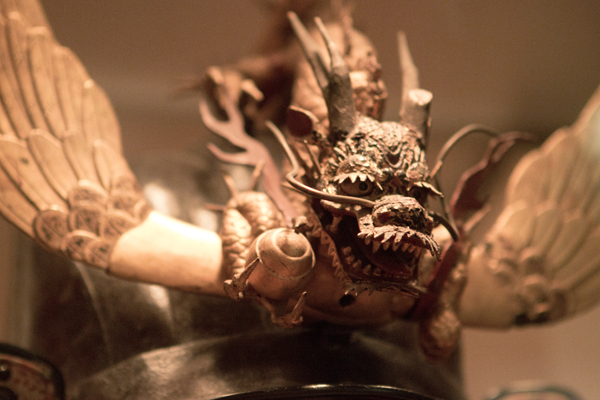 close up of samurai helmet, too many detail for one purpose!