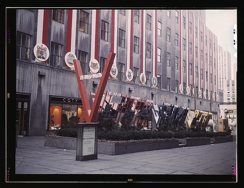United Nations exhibit by OWI in Rockefeller Plaza, New York, N.Y. View of entrance from 5th Avenue (LOC)
