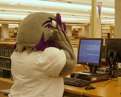Willie logs on to the campus network by uwwlibrary