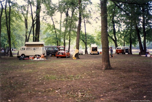 Grateful Dead Summer Tour 1995, Springfield, Illinois - VW buses at the between-shows campground