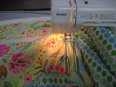Quilting - stitching in the ditch