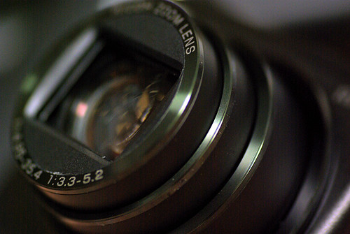 RICOH R8 lens