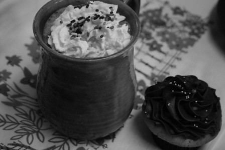 hot cocoa and cupcake