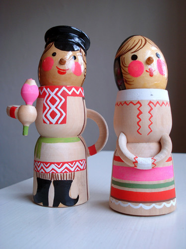 Wooden Dolls by kitschcafe