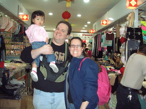 China 2008: Lily Shopping Photos
