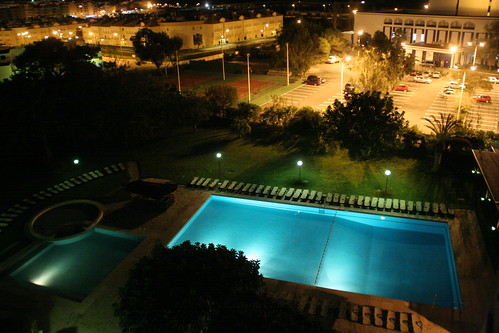 Bak hotellet: Svømmebasseng