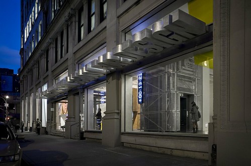 Sheila C. Johnson Design Center, 13th Street entrance and Impact awning, Photography Michael Moran