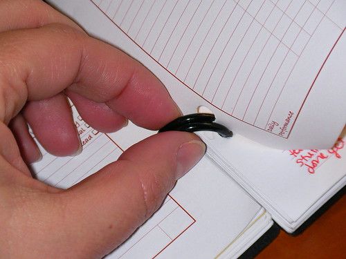 It's easy to take out pages with the 3-hole rings