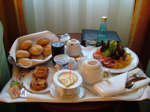 breakfast in Warsaw ©  marktristan
