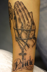 Cross Tattoos With Rosary