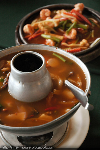 Sai Thong - Tom Yum Soup