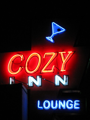 Cozy Inn by catfuzz