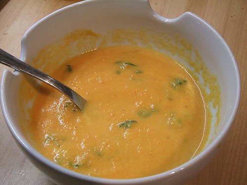 10 minutes carrot soup