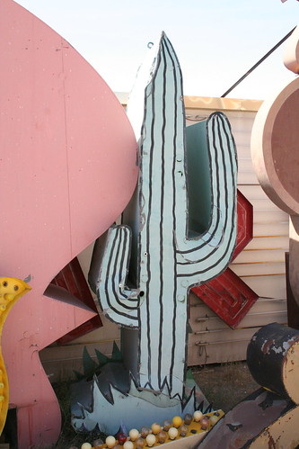 las vegas sign graveyard. Las Vegas Sign Graveyard. Vegas sign graveyard museum. Cactus