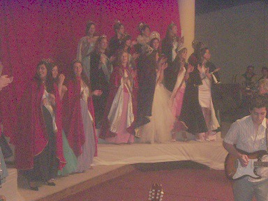 Reinas Nacionales invitadas en el escenario central de la Fiesta Nacional del Maní