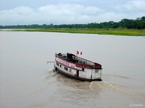 Boat on the Amazon por David Baggins.