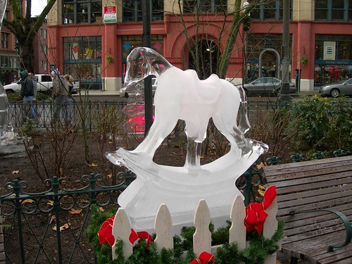 2007-12-15 Pioneer Square Ice Sculpture (6)