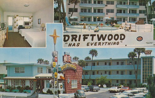 Driftwood Beach Motel - Ormond Beach, Florida