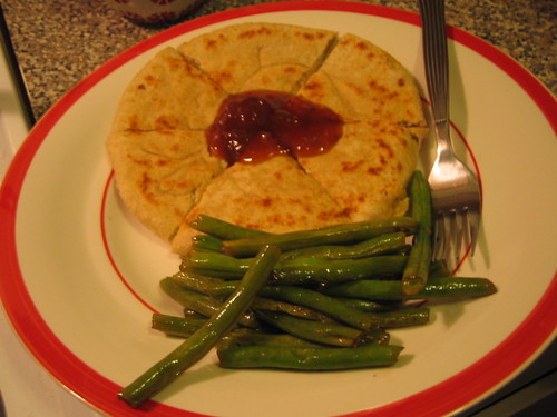 Roti with apricot sauce and green beans