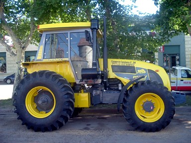 Tractor Zanello 250 C 0 km. del Consorcio Caminero Nº94 de Dalmacio Velez