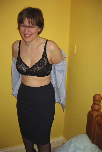 without bra for big busted women pics: me, womeninbras