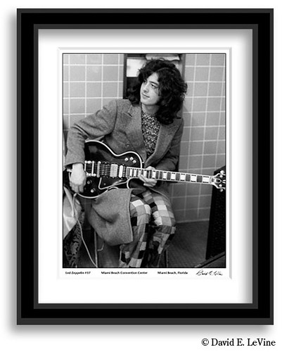 Jimmy Page with Les paul Custom in the bog