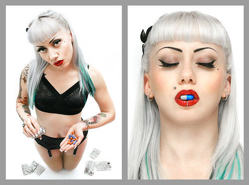 Pills n' pin-ups · Blonde's tattoos 01