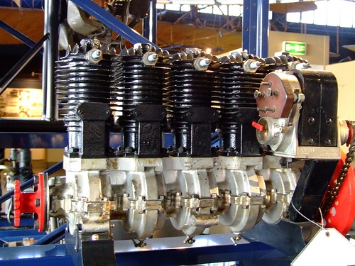 two stroke aircraft engine