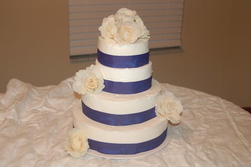 I did a Flickr search for wedding cake blue and found this one that I 