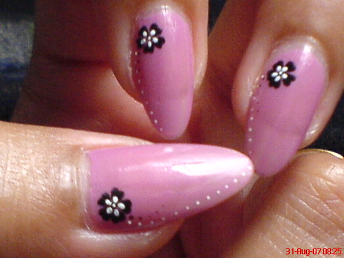 Minimalist Pink Nail art