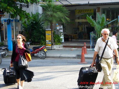 華欣往曼谷的車站-08