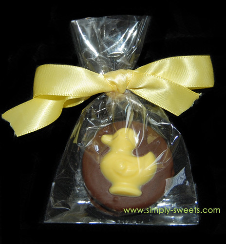 Yellow duck chocolate dipped oreo