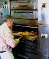 the loneliness of the long-distance pizzaiolo