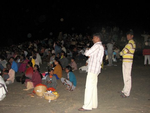 audience on the rocks janapada jathre lalbagh 091207